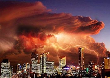 Meteo Egitto, Il Cairo investita da Tempesta di Sabbia e Grandine. Video